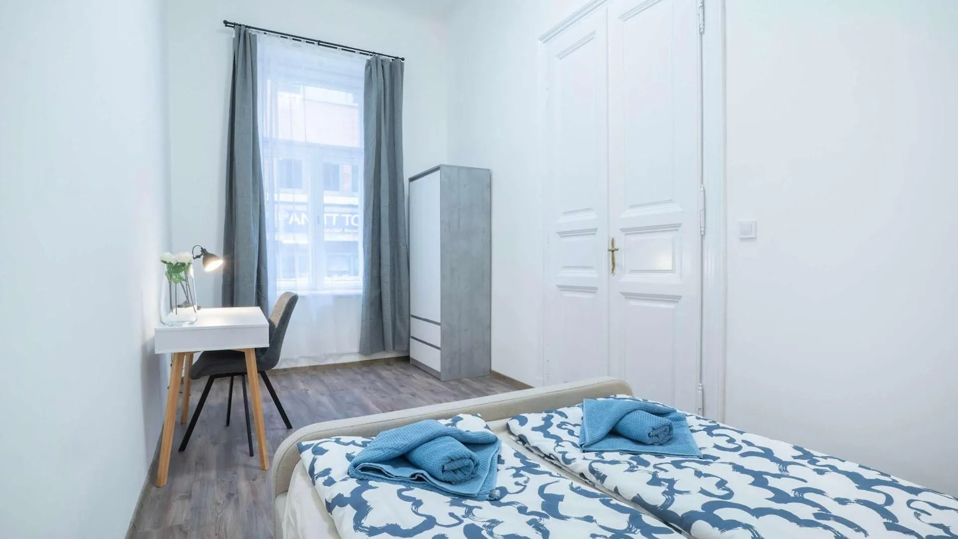 Silverlight 2Bedroom Residence D40 Budapest Apartman