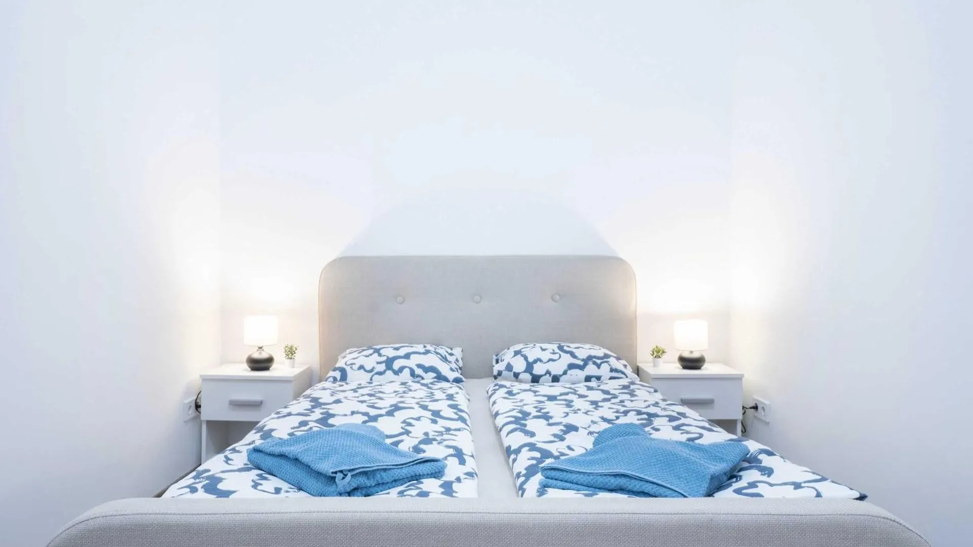Silverlight 2Bedroom Residence D40 Budapest 0*,